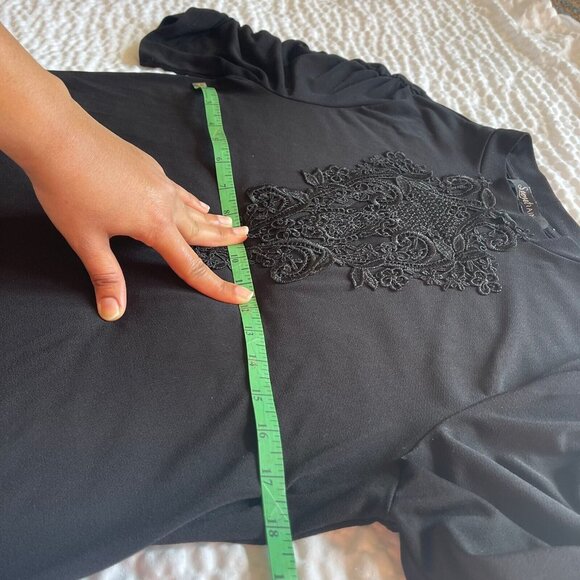 Vintage Women's Black Top Lace cutout Neck Blouse Casual Shirt Tshirt Tee Size M - Picture 9 of 12